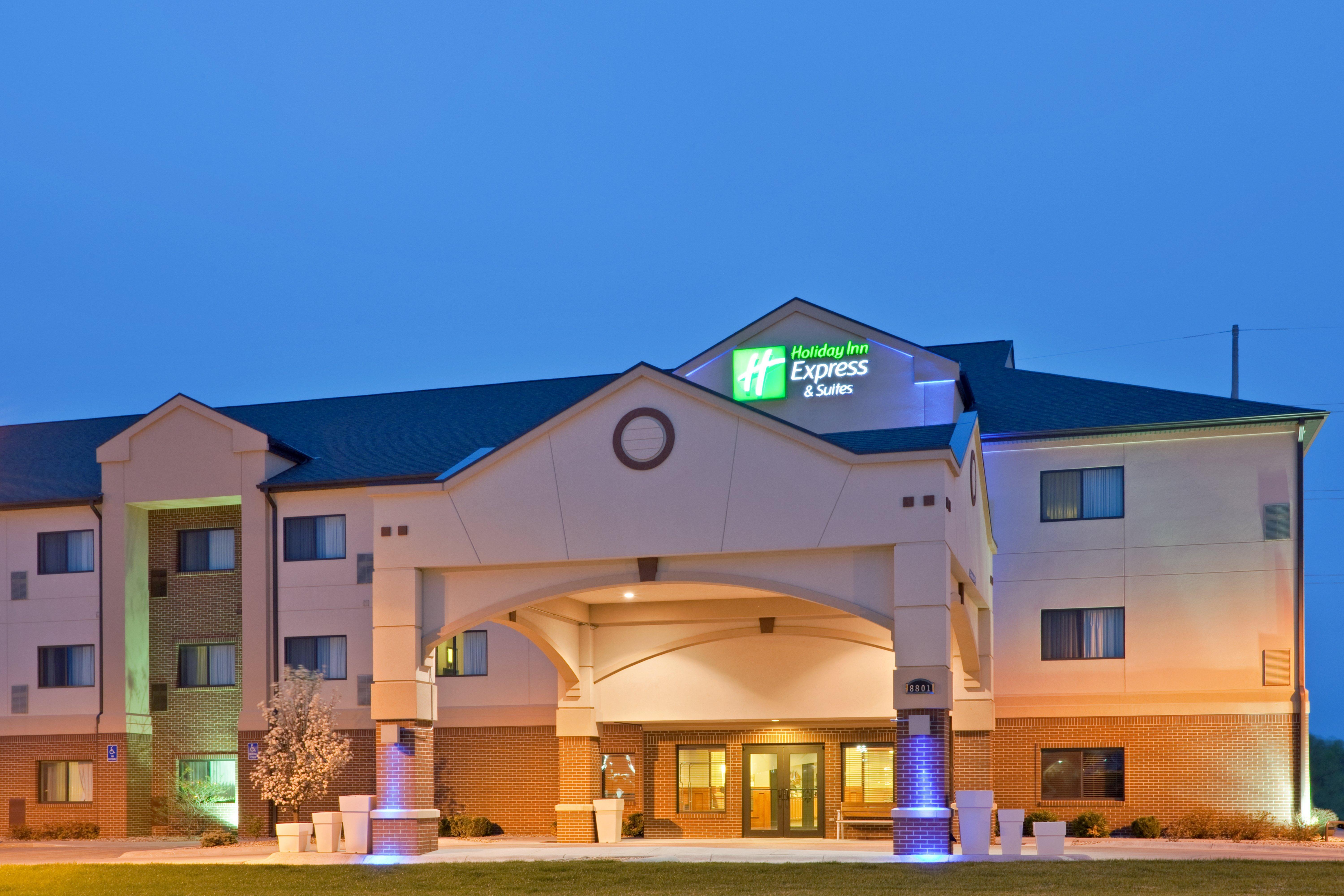 Holiday Inn Express Hotel & Suites Lincoln South By Ihg Eksteriør billede